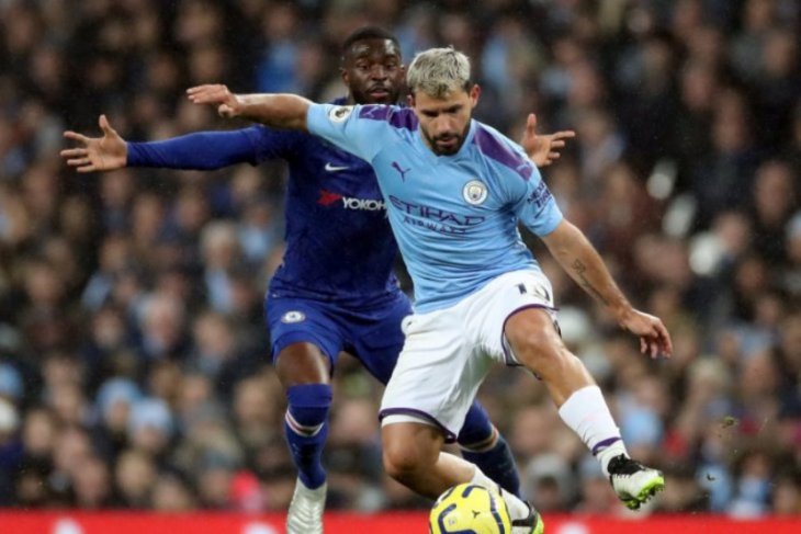 Guardiola sebut Sergio Aguero absen dalam beberapa pekan