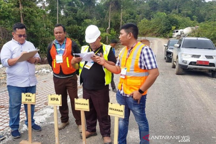 Pembangunan jalan lintas Aceh Barat-Pidie Rp27,8 miliar harus tuntas tahun ini
