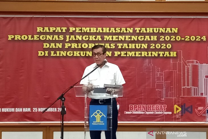 Menkumham kecewa pengesahan RUU Prolegnas 2015-2019 rendah