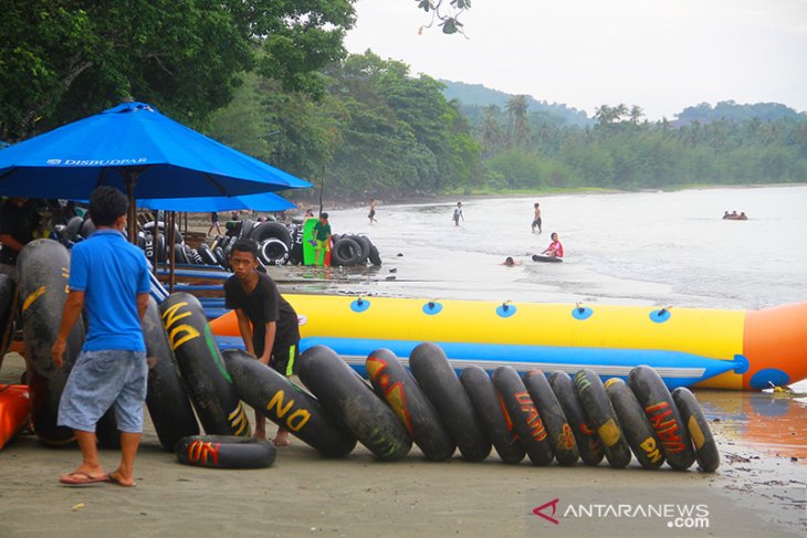 Obyek Wsata Pantai Sarang Tiung Kotabaru