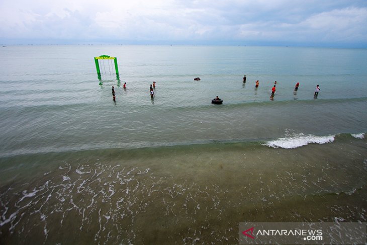 Obyek Wisata Pantai Sarang Tiung Kotabaru