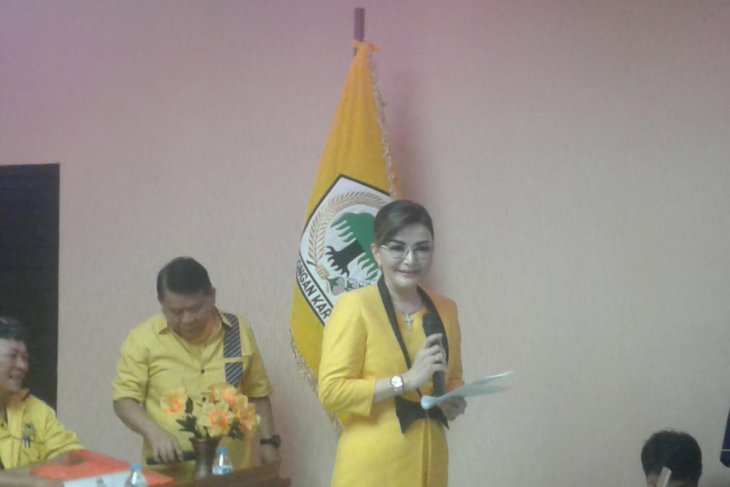 Tetty Paruntu daftar cagub Sulut