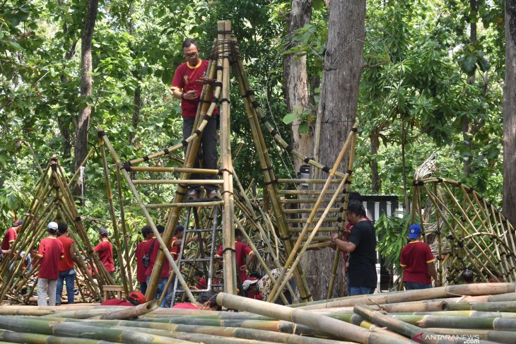 Festival bambu di Madiun