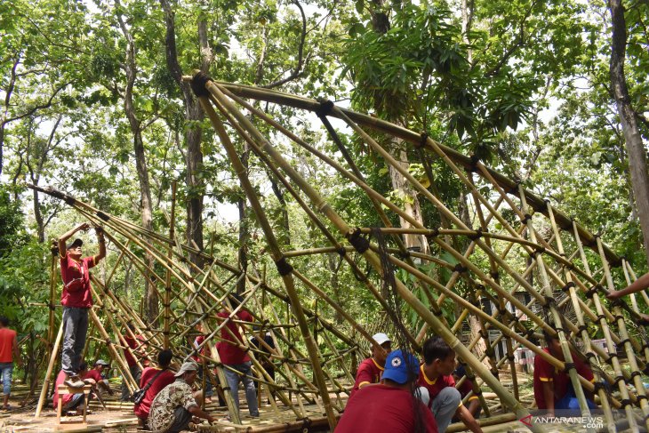 Festival bambu di Madiun