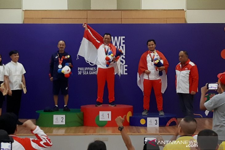 Tirano Baja rebut emas menembak