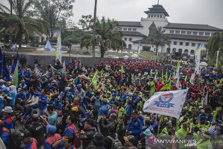 Unjuk Rasa Buruh Jawa Barat