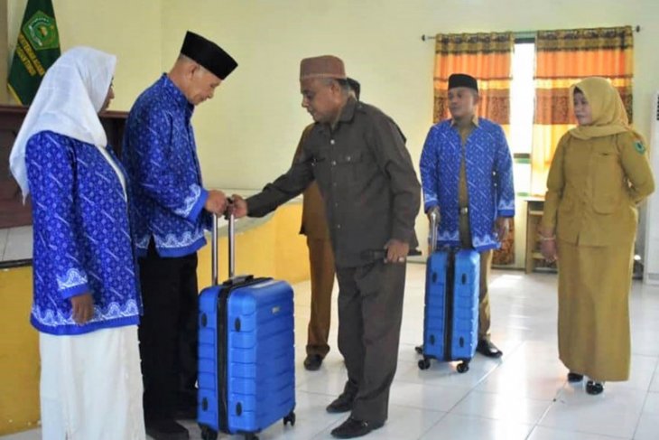 Pemkab SBT fasilitasi tokoh agama ziarah ke Mekkah dan Yerusalem