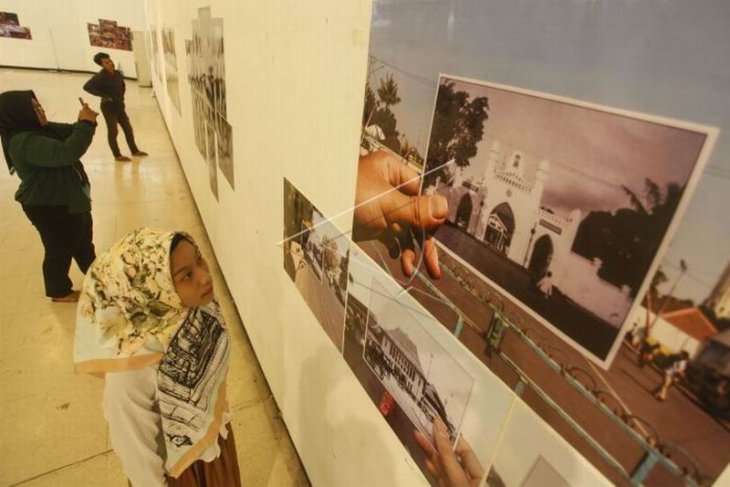 Pameran foto Selisik