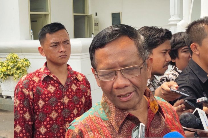 Menko Polhukam diminta Jokowi kawal penyelesaian kasus pelanggaran HAM