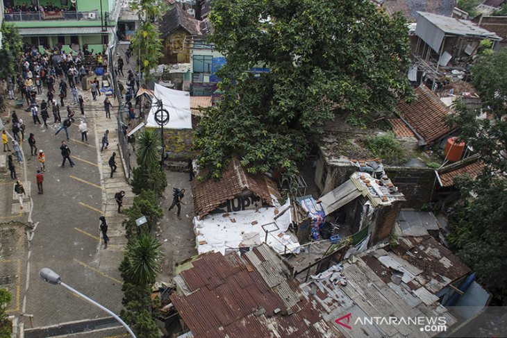 Eksekusi lahan untuk rumah deret 