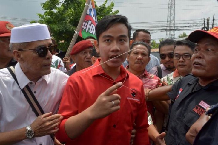 Gibran resmi terdaftar sebagai bakal calon Wali Kota Surakarta