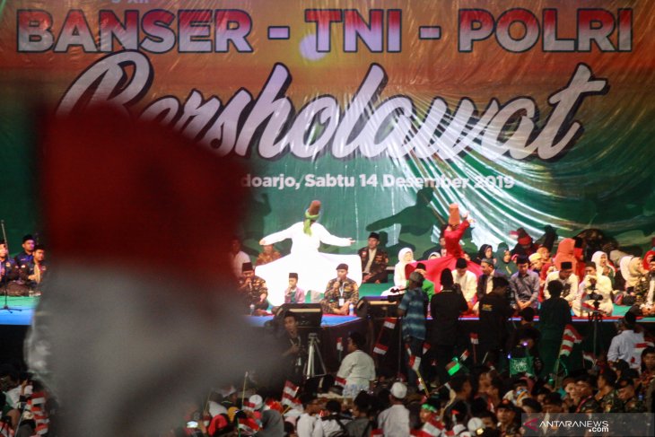 Banser TNI Polri bersholawat