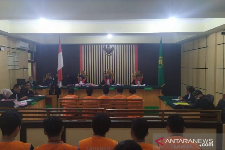 Muslim, Ketua Serikat Mandiri Batanghari dituntut lima tahun penjara
