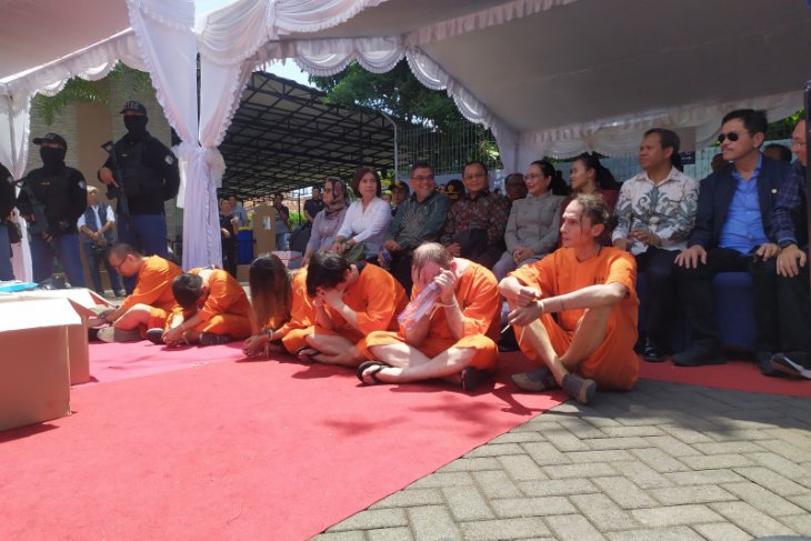 Empat warga asing ditangkap di Bandara Ngurah Rai karena narkotika