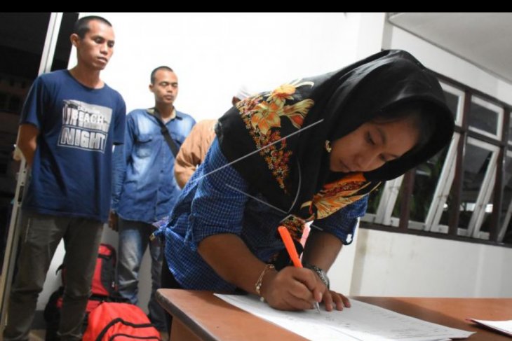 Malaysia deportasi pekerja migran Indonesia