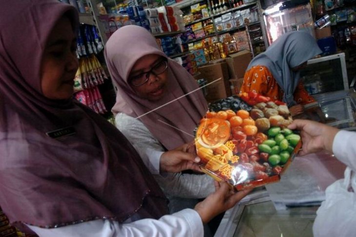 Sidak makanan kedaluwarsa