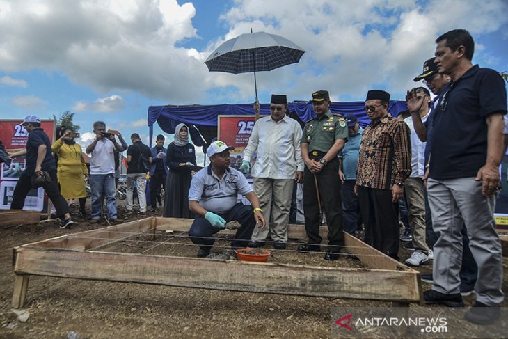 Wagub Jabar resmikan rumah subsidi 