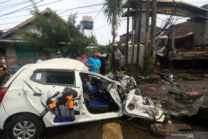 Kecelakaan beruntun di Pasuruan