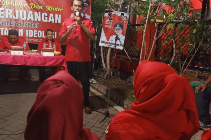 PDIP Surabaya dorong kebijakan publik perkuat peran kaum ibu