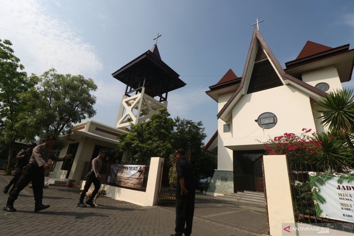 Sterilisasi Gereja di Surabaya