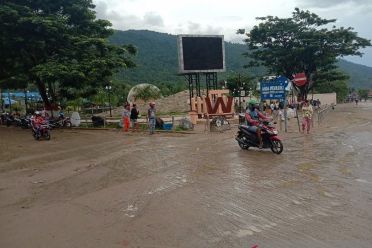 Heavy downpour ravages tens of houses in West Papua's Wasior
