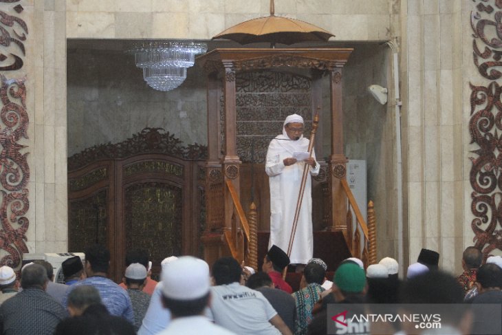 Shalat Gerhana Matahari Di Banjarmasin