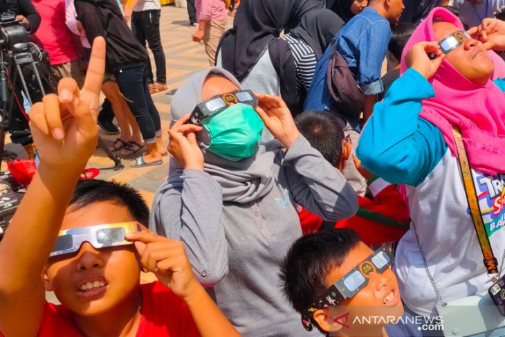 Jadi event pariwisata, penyambutan gerhana matahari di Singkawang