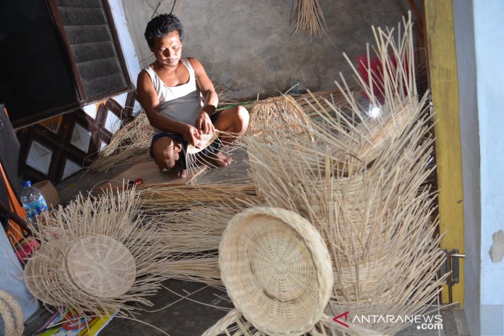 Kerajinan rotan di Jombang