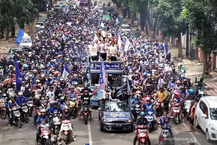 Bobotoh konvoi sambut Persib Putri juara Liga 1