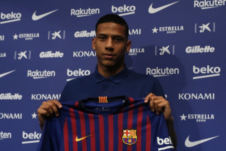 Milan dipinjami Jean-Clair Todibo oleh Barcelona