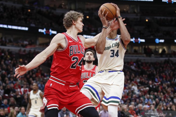 Basket, NBA - Antetokounmpo pimpin Buck kalahkan Hornet dalam laga NBA di Paris