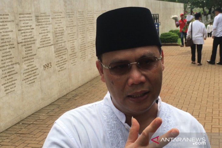 Basarah: Dua stafsus Presiden mundur, untuk menghindari