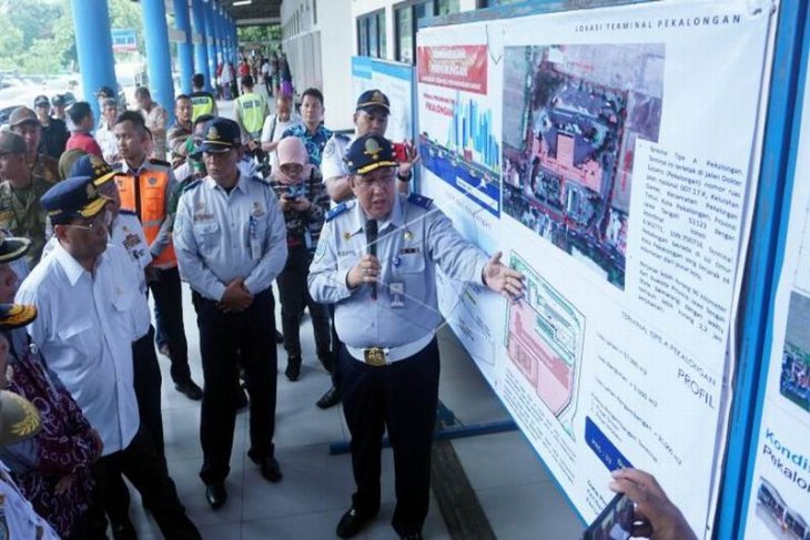 Menhub tinjau terminal bus Pekalongan