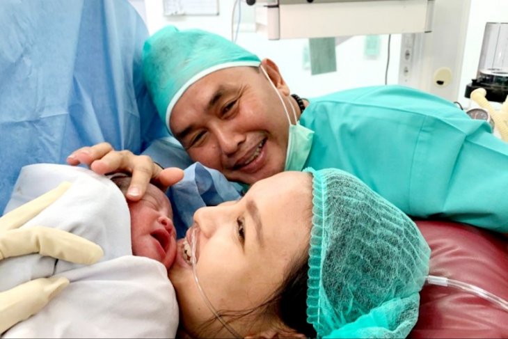 Gubernur Kalteng sambut tahun 2020 dengan kelahiran putranya