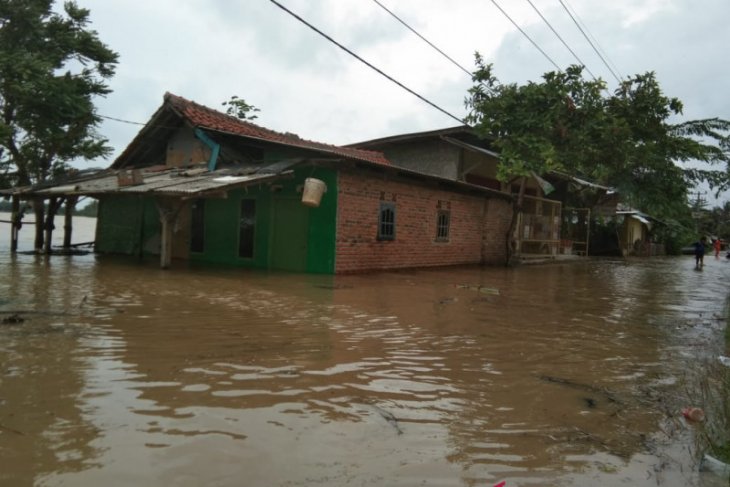 Banjir di Karawang sebabkan 7.986 jiwa terdampak