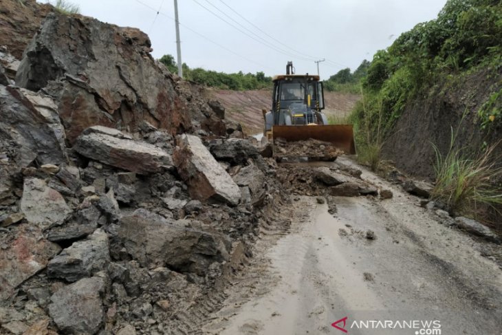 PU Kutim pastikan Jalan poros Sangatta-Rantau Pulung bisa dilalui