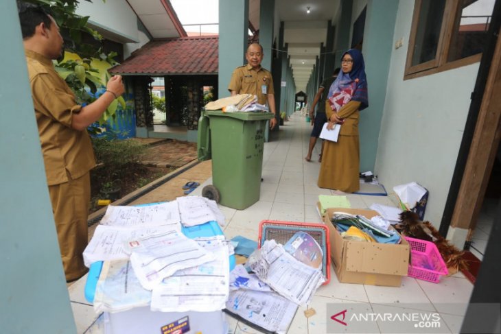 Akibat banjir, Disdikbud Tangsel siapkan layanan pengganti ijazah rusak