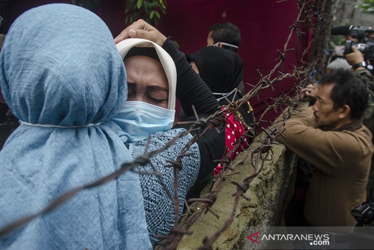 Otopsi jenazah mantan istri Sule 