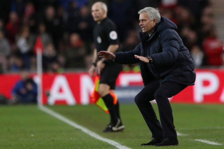 Mourinho: Diam di rumah saja kalau tidak percaya diri