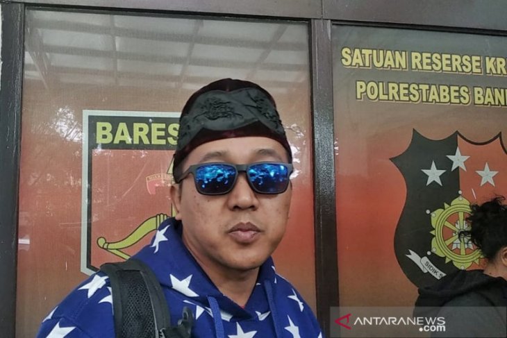 Tedy ayah tiri Rizky Febian penuhi panggilan Polrestabes Bandung