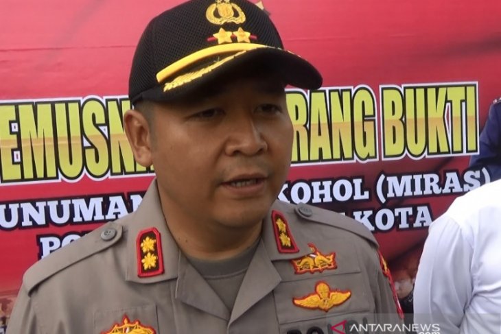 Polisi Sukabumi memburu rekan pelaku pembunuh pengemudi ojek daring