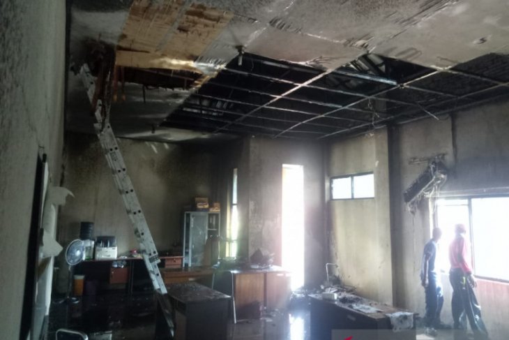 Polisi Arus pendek picu kebakaran di kantor BPN Maluku