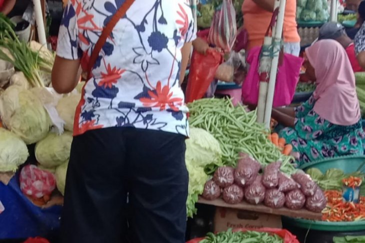 Sayur buncis langka di dua pasar Ambon