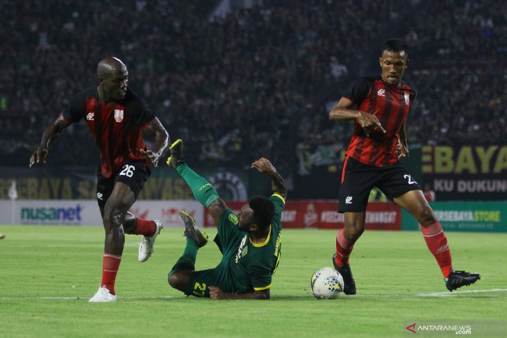 Uji coba Persebaya lawan Persis Solo