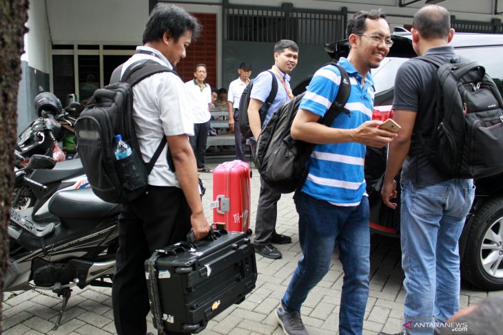 KPK geledah rumah Bupati Sidoarjo