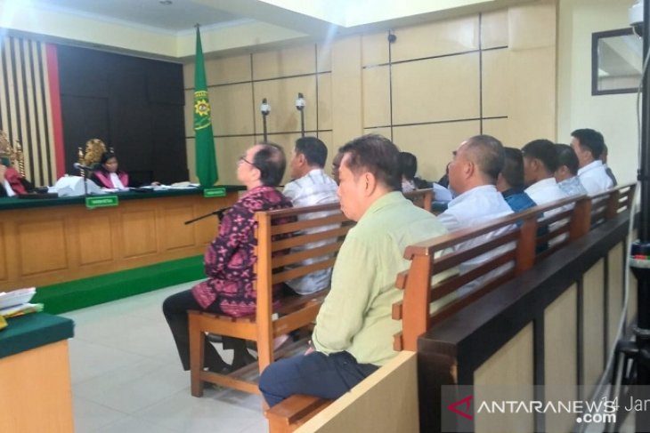 Zumi Zola sebut anggota dewan minta uang ketok palu