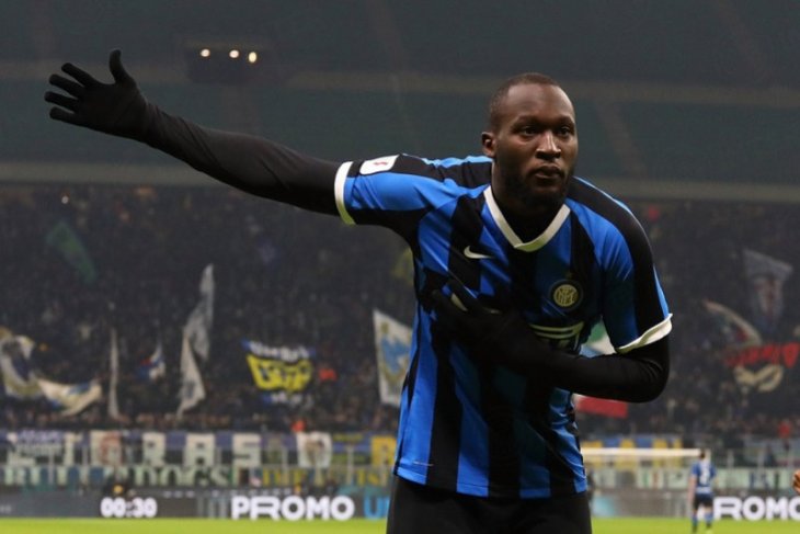 Dwigol Romelu Lukaku mengantar Inter Milan kembali ke peringkat kedua klasemen Liga Italia