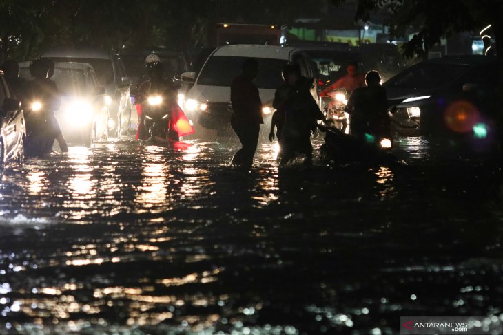 Banjir di Surabaya