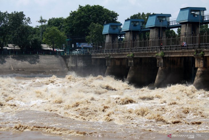 Volume air bendungan rolak songo meningkat