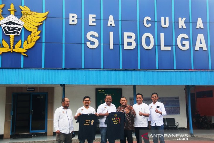 Bea Cukai Sibolga ajak wartawan gempurkan